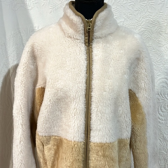 J Crew Sherpa two tone cream and tan jacket. Size small. - Picture 2 of 16